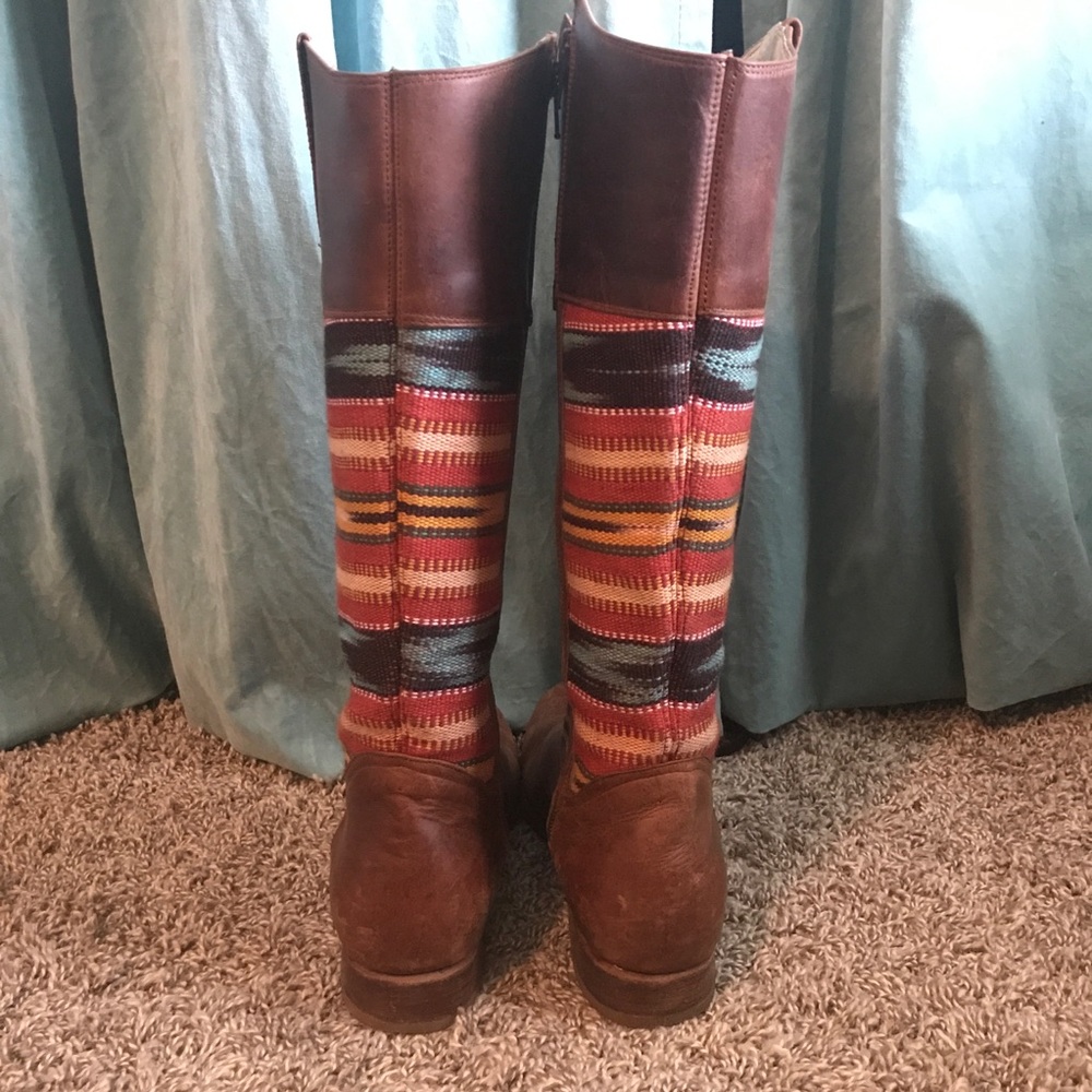 Teysha riding boots - Aztec print - Sz 8 - Picture 2 of 3